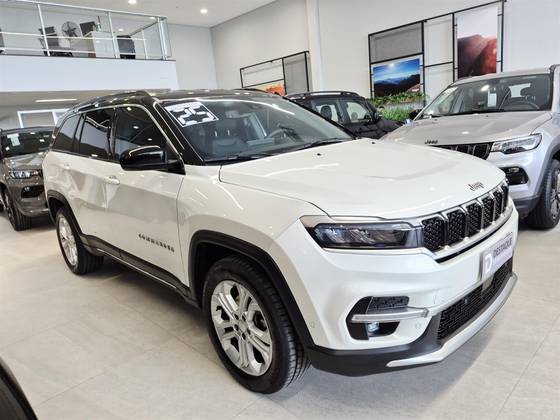 JEEP COMMANDER 1.3 T270 TURBO FLEX LONGITUDE AT6